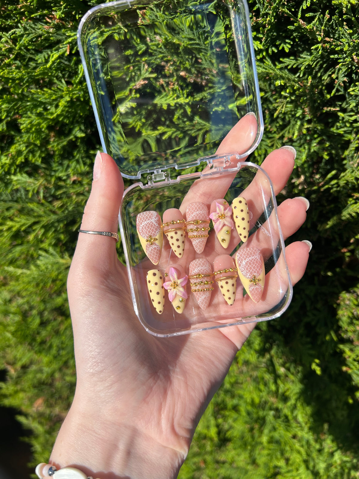 Lemon lace 🍋 press on nails| long lasting, hand painted