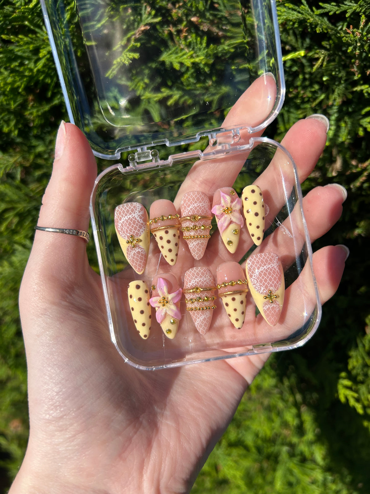 Lemon lace 🍋 press on nails| long lasting, hand painted