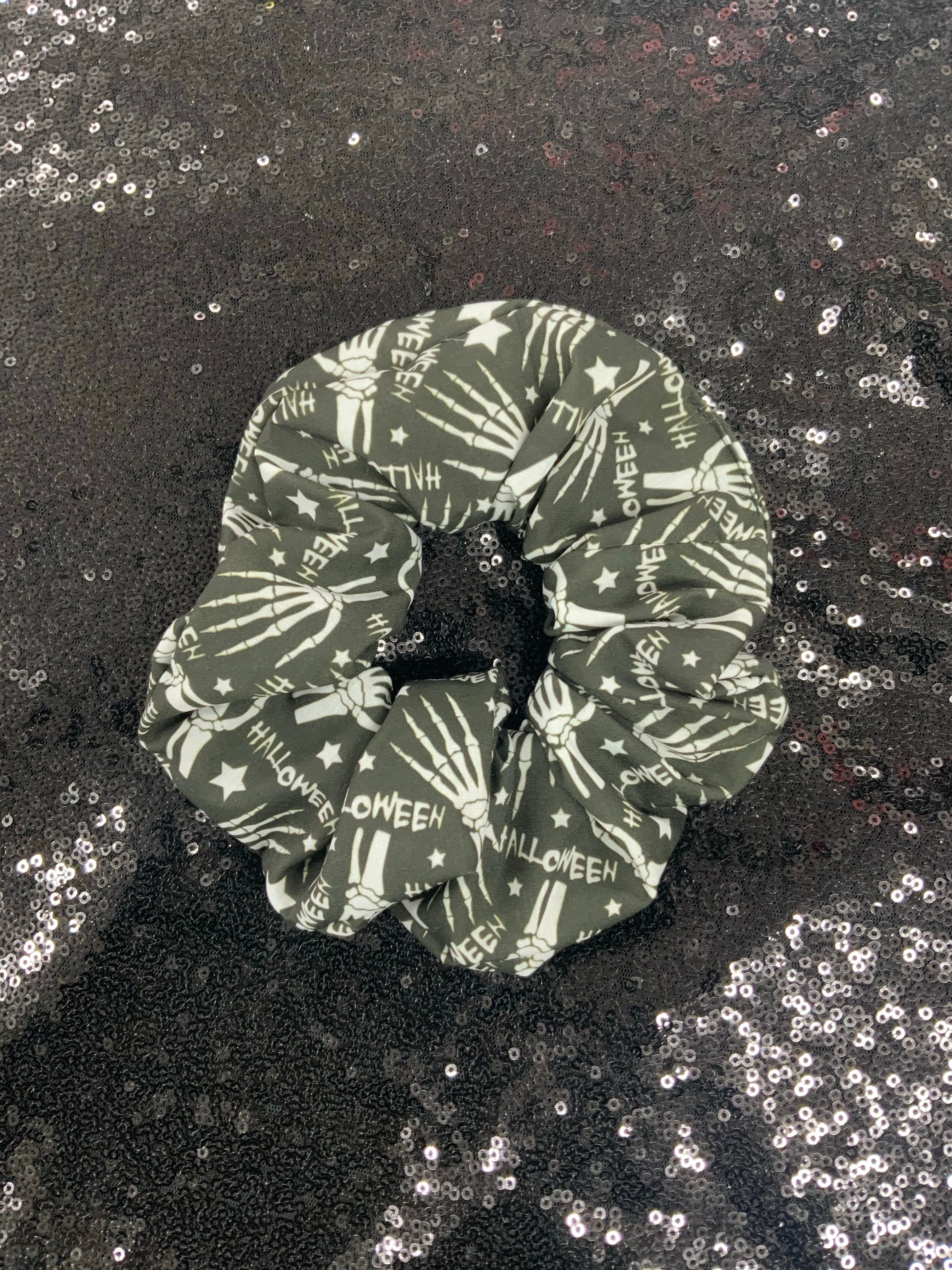 Skelly hair scrunchie